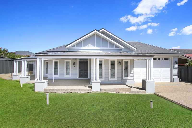 hamptons-home-weatherboard-grey-wodonga-albury-builders